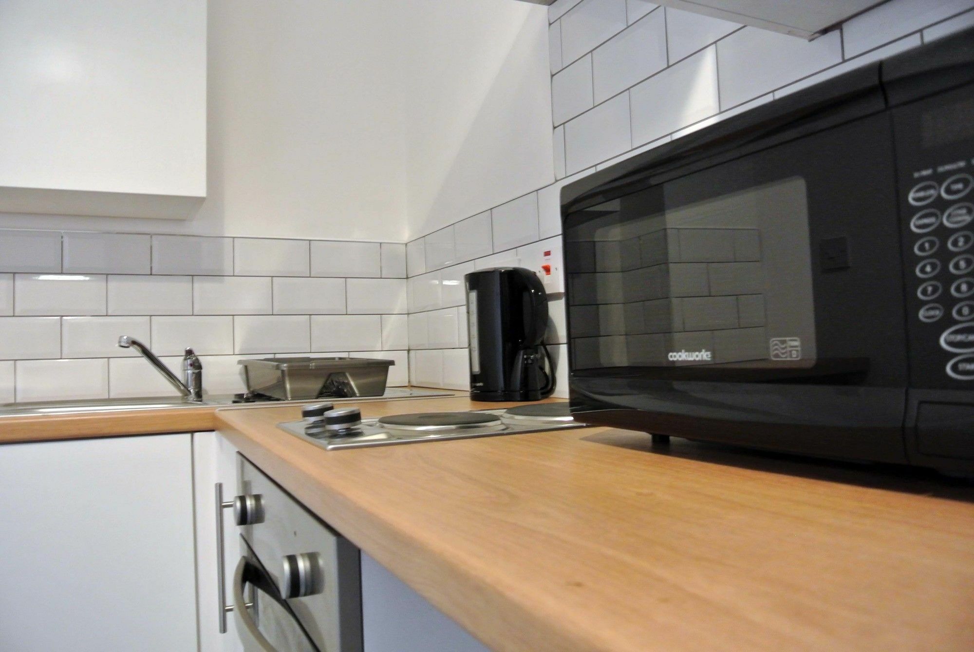 Approved Serviced Apartments Gorse Hill Manchester Exterior foto